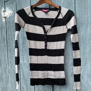 Say What? Long Sleeve Sweater Black and Gray Large